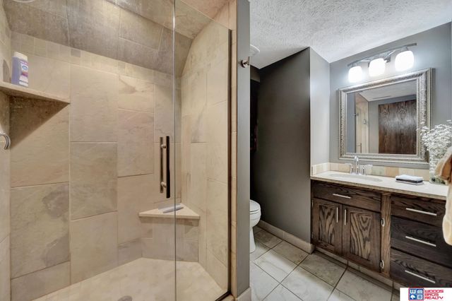 3353 M Street, Lincoln, NE 68510