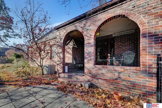 3353 M Street, Lincoln, NE 68510