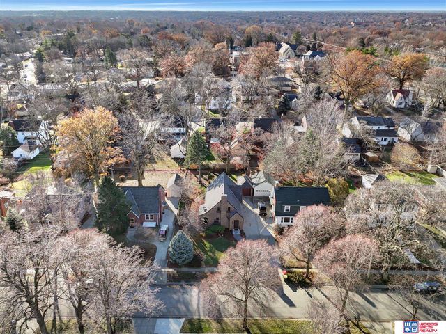 3353 M Street, Lincoln, NE 68510