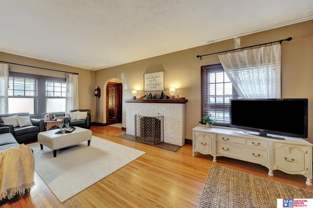 3353 M Street, Lincoln, NE 68510