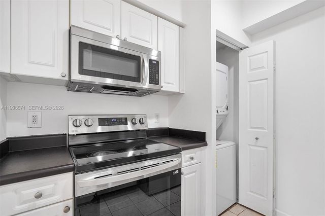 17150 N Bay Road 2619, Sunny Isles Beach, FL 33160