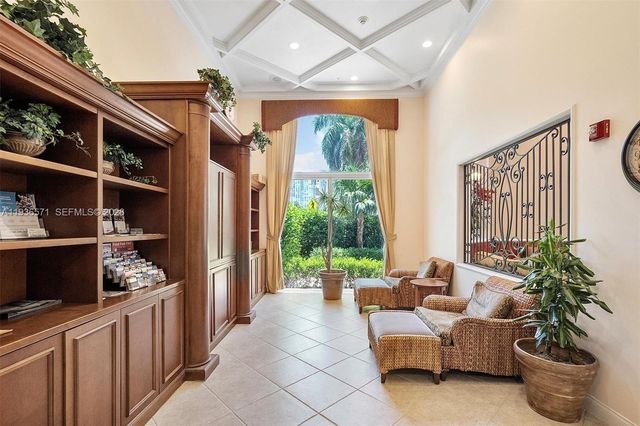 17150 N Bay Road 2619, Sunny Isles Beach, FL 33160