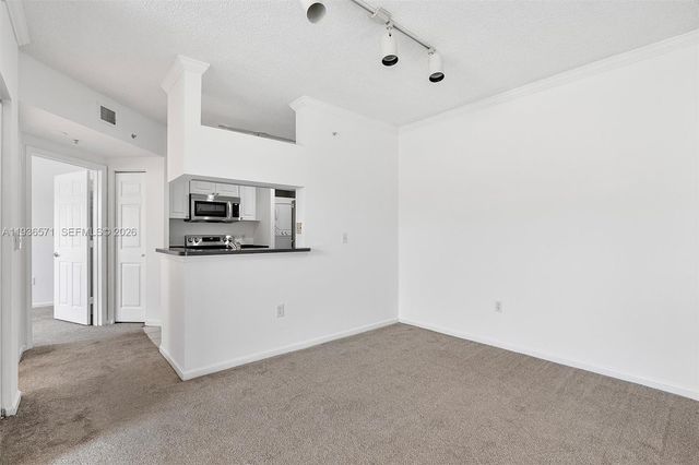 17150 N Bay Road 2619, Sunny Isles Beach, FL 33160