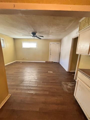 2691 DWIGHT RD, Memphis, TN 38114