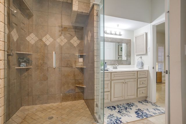 2304 Kenley Street, Fort Worth, TX 76107