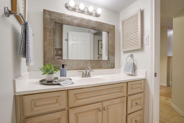 2304 Kenley Street, Fort Worth, TX 76107