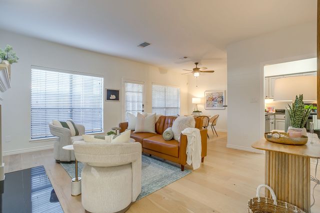 2304 Kenley Street, Fort Worth, TX 76107