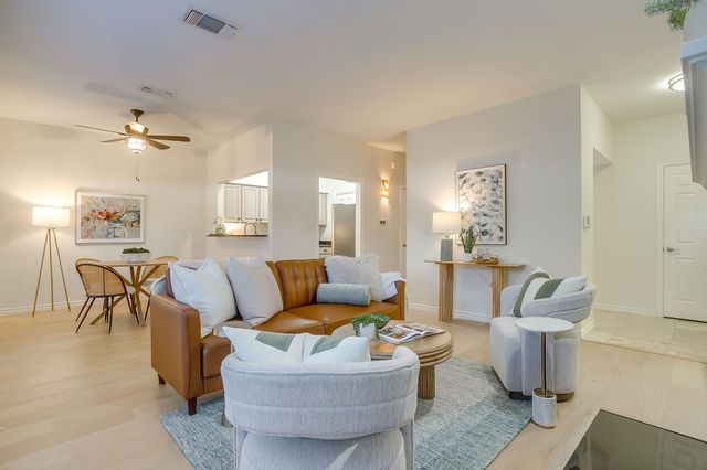 2304 Kenley Street, Fort Worth, TX 76107