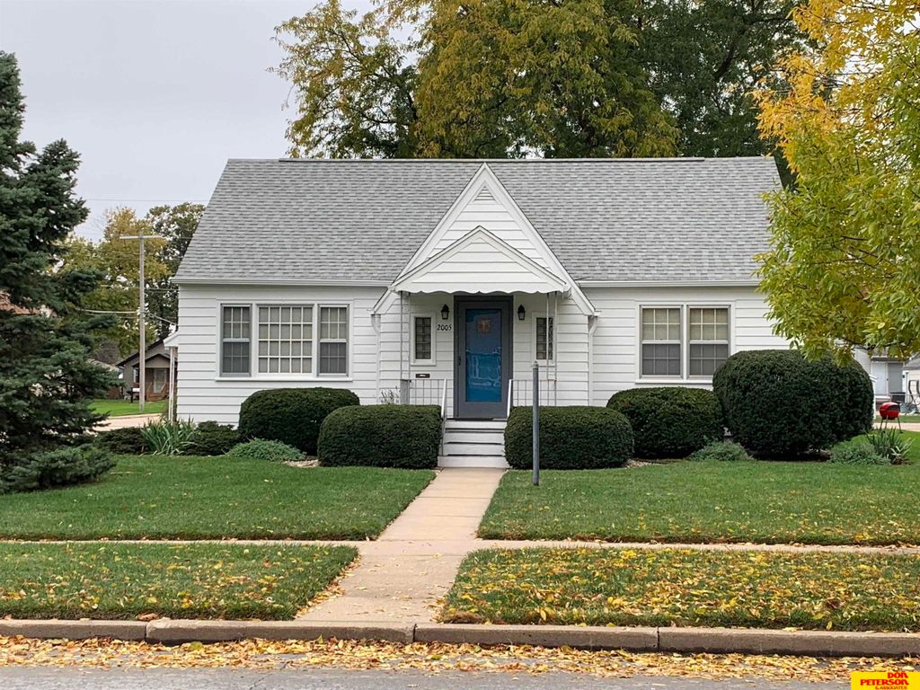 2005 N Clarkson Street, Fremont, NE 68025