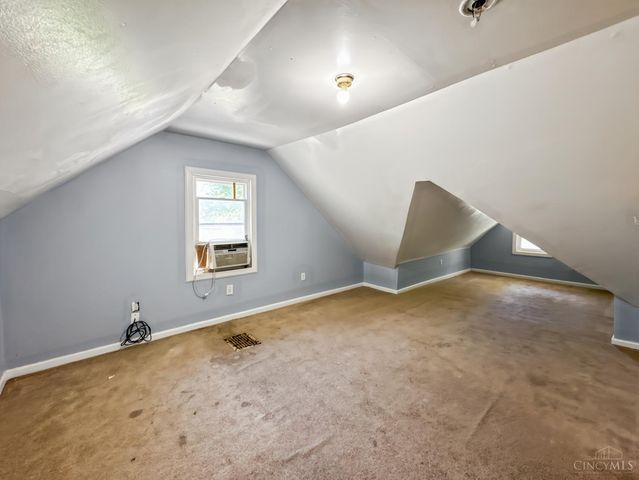 1730 Esmonde Street, Cincinnati, OH 45214