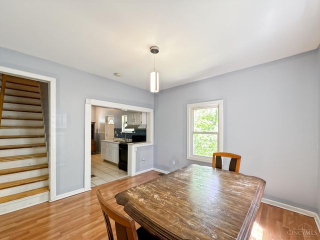 1730 Esmonde Street, Cincinnati, OH 45214