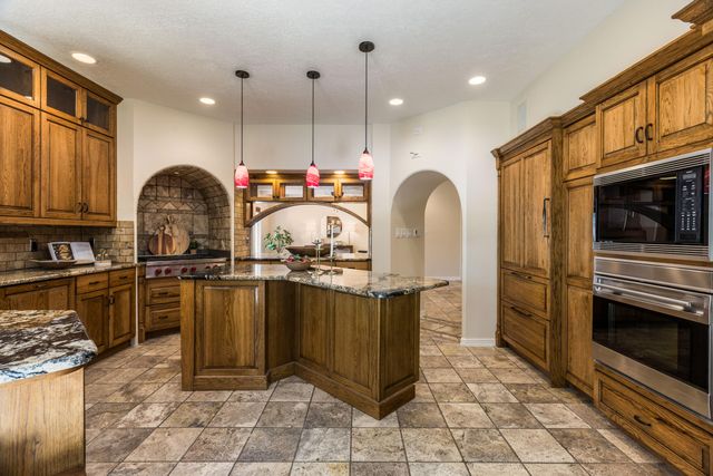 7437 Rio Grande Boulevard NW, Los Ranchos, NM 87107