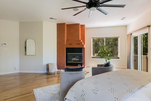 7437 Rio Grande Boulevard NW, Los Ranchos, NM 87107
