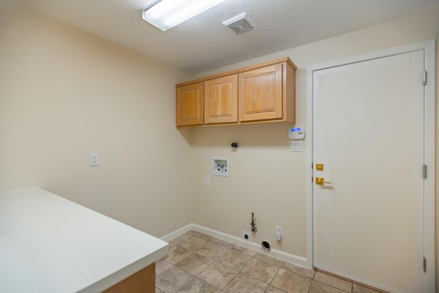 7437 Rio Grande Boulevard NW, Los Ranchos, NM 87107