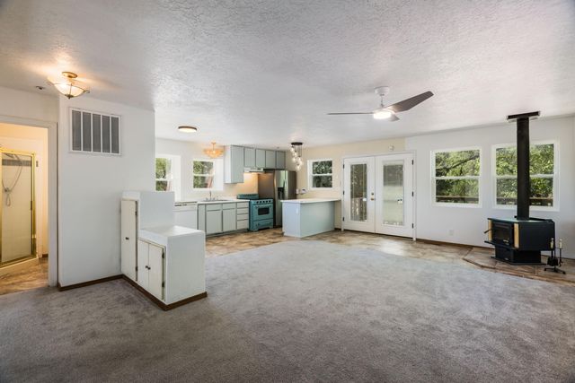 7437 Rio Grande Boulevard NW, Los Ranchos, NM 87107