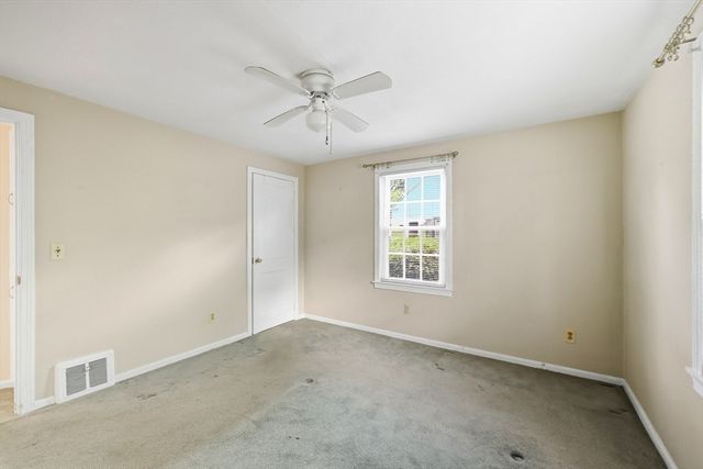 92 Massreco St, Springfield, MA 01109