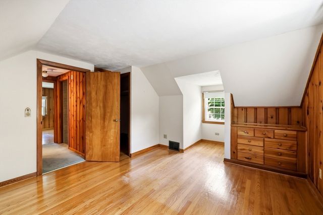 92 Massreco St, Springfield, MA 01109