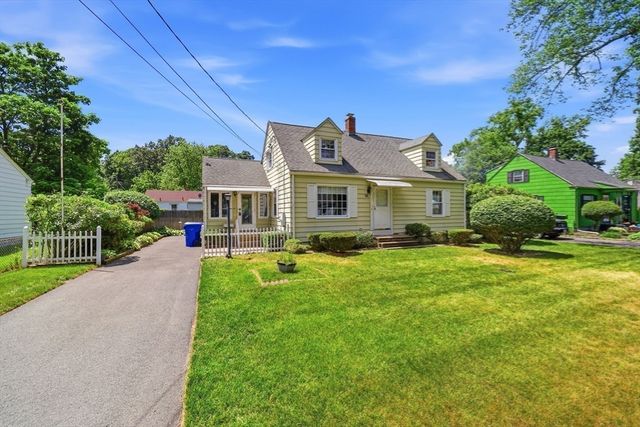 92 Massreco St, Springfield, MA 01109