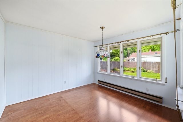 92 Massreco St, Springfield, MA 01109