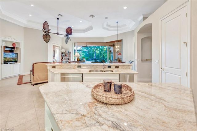 2989 Saint Barnabas CT, Naples, FL 34105