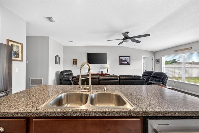 1774 BROAD WINGED HAWK DRIVE, Ruskin, FL 33570