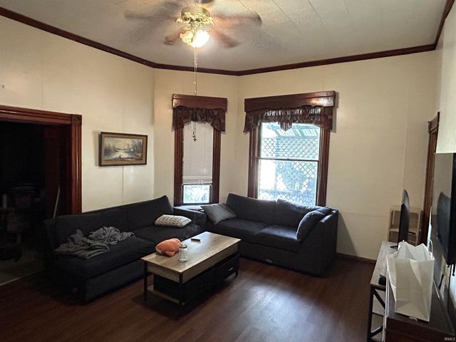 923 N 8th Street, Vincennes, IN 47591