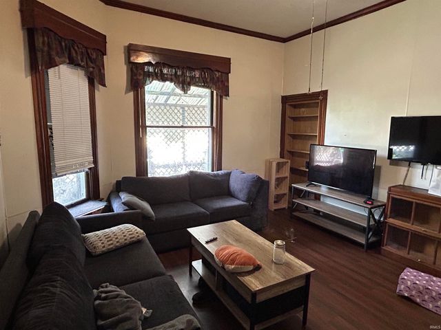 923 N 8th Street, Vincennes, IN 47591