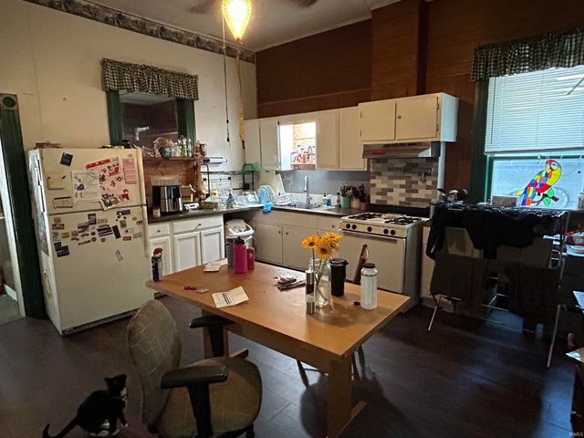 923 N 8th Street, Vincennes, IN 47591