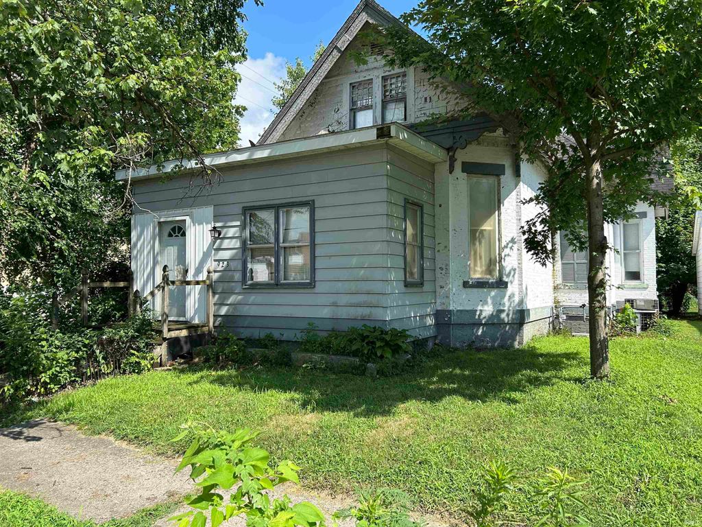 923 N 8th Street, Vincennes, IN 47591