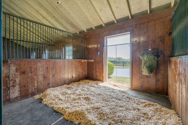 595 Moores Mill Road, Midway, KY 40347