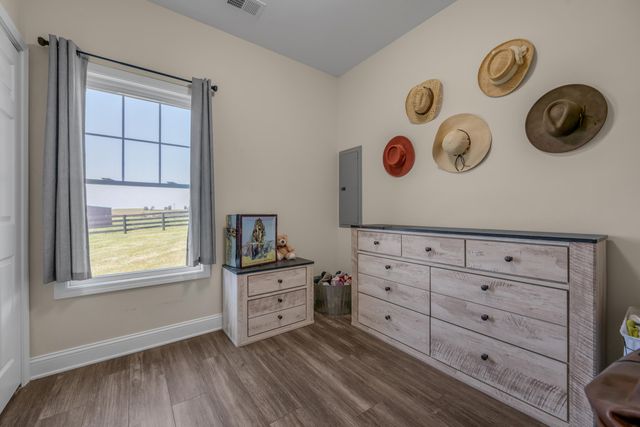 595 Moores Mill Road, Midway, KY 40347