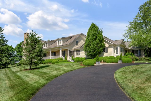 595 Moores Mill Road, Midway, KY 40347