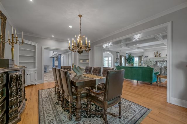 595 Moores Mill Road, Midway, KY 40347
