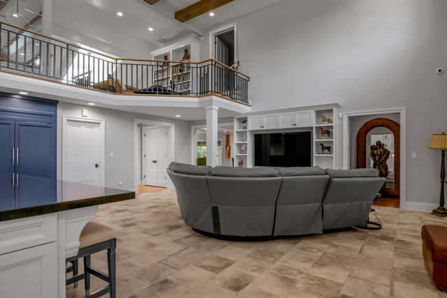 595 Moores Mill Road, Midway, KY 40347