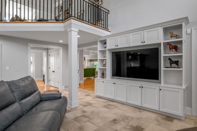 595 Moores Mill Road, Midway, KY 40347