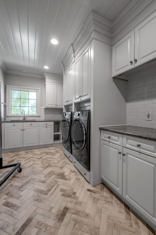 595 Moores Mill Road, Midway, KY 40347