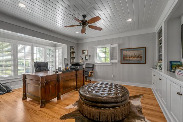 595 Moores Mill Road, Midway, KY 40347