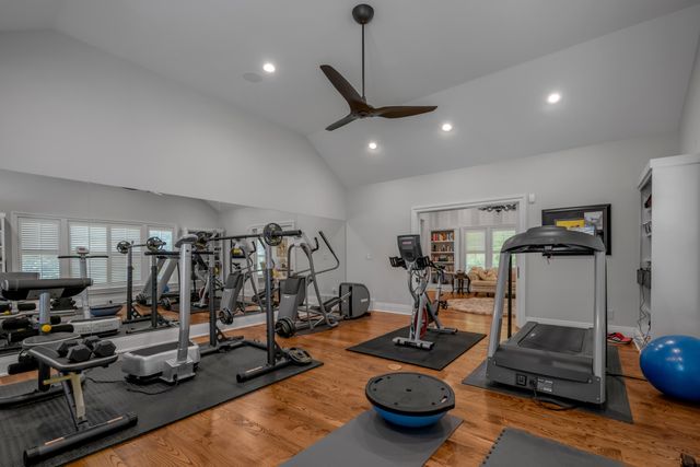 595 Moores Mill Road, Midway, KY 40347