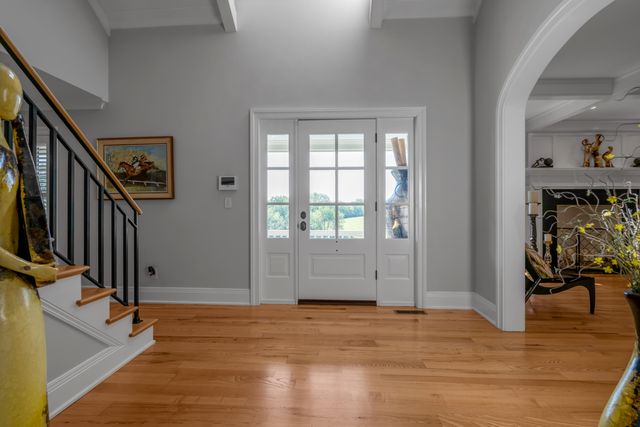 595 Moores Mill Road, Midway, KY 40347