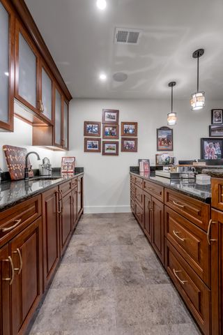 595 Moores Mill Road, Midway, KY 40347