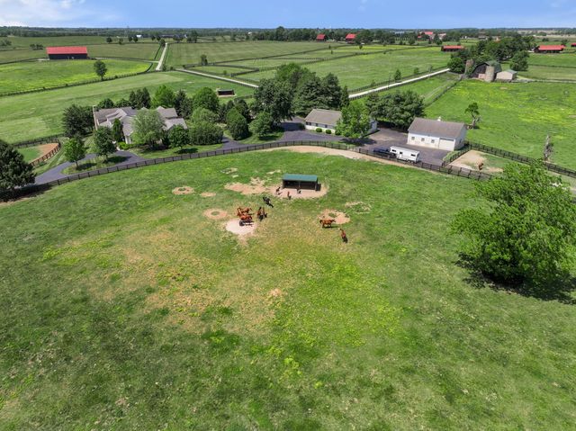 595 Moores Mill Road, Midway, KY 40347
