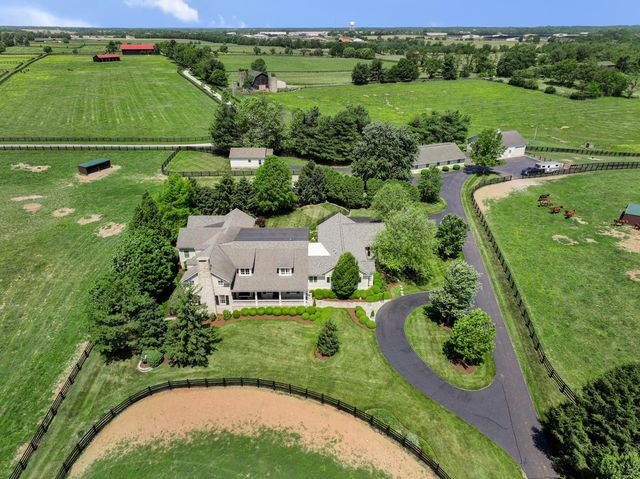 595 Moores Mill Road, Midway, KY 40347