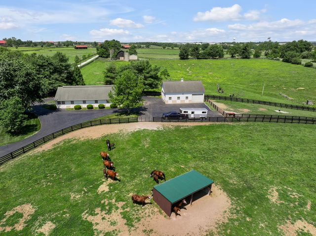 595 Moores Mill Road, Midway, KY 40347