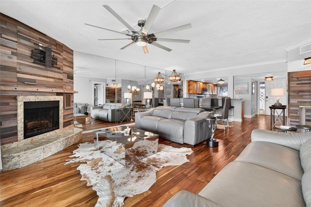 363 PINELLAS BAYWAY S 42, St Petersburg, FL 33715