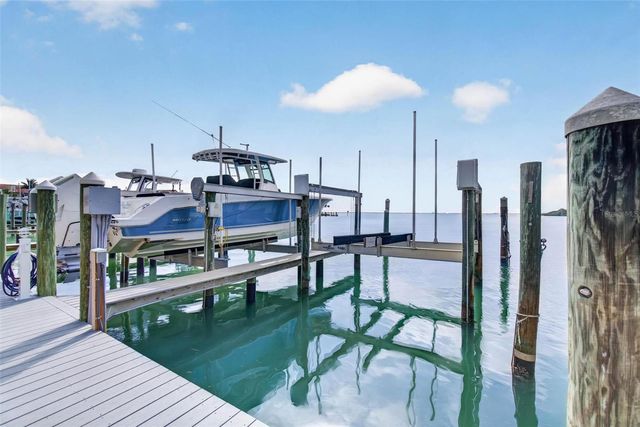 363 PINELLAS BAYWAY S 42, St Petersburg, FL 33715
