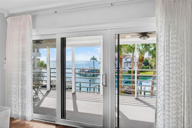 363 PINELLAS BAYWAY S 42, St Petersburg, FL 33715