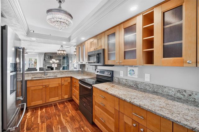 363 PINELLAS BAYWAY S 42, St Petersburg, FL 33715