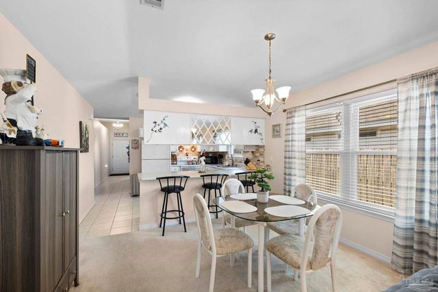 5566 Meadow Creek Pl, Gulf Breeze, FL 32563