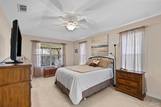 5566 Meadow Creek Pl, Gulf Breeze, FL 32563