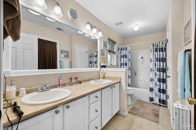 5566 Meadow Creek Pl, Gulf Breeze, FL 32563